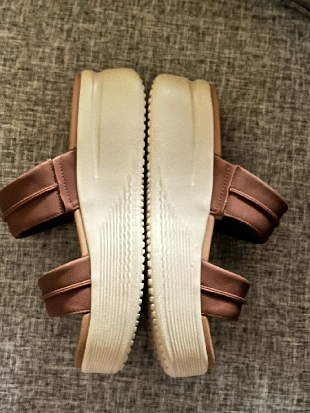 HEYDUDE
Women's Austin Slide
Classic Platform Sandal Cognac Size Women’s 10 New - Picture 7 of 10